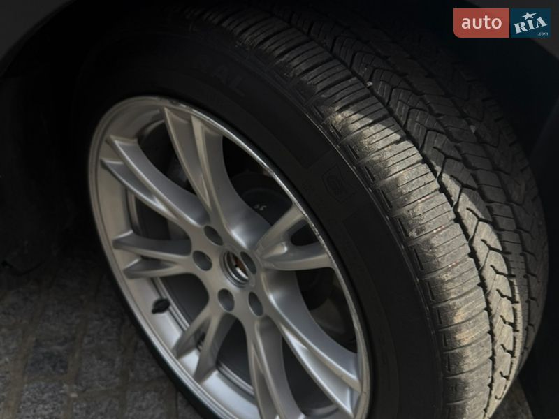 Позашляховик / Кросовер Tesla Model Y 2021 в Львові