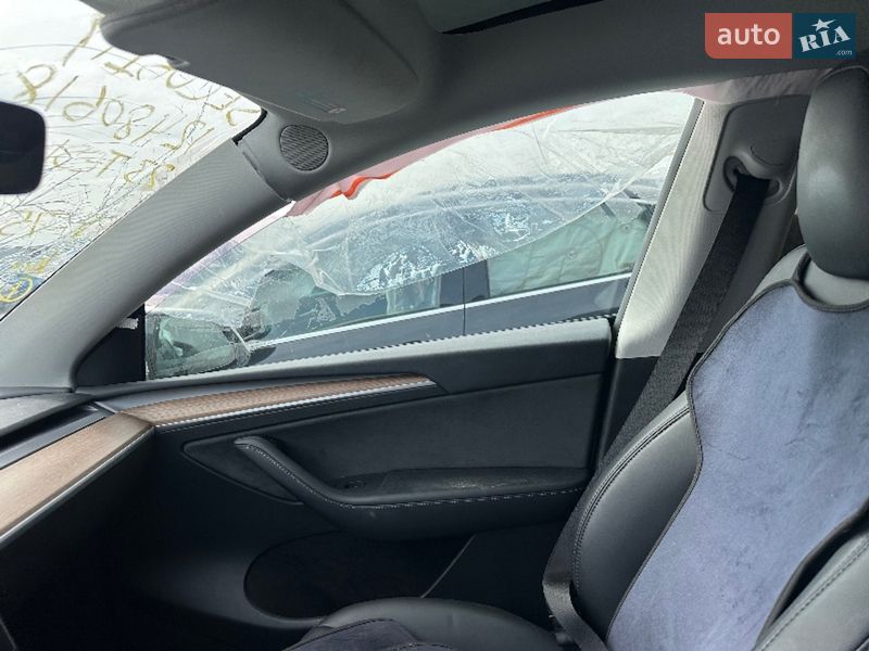 Позашляховик / Кросовер Tesla Model Y 2023 в Києві