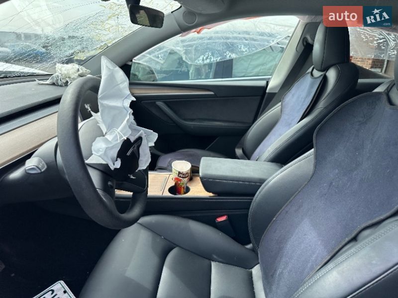 Позашляховик / Кросовер Tesla Model Y 2023 в Києві
