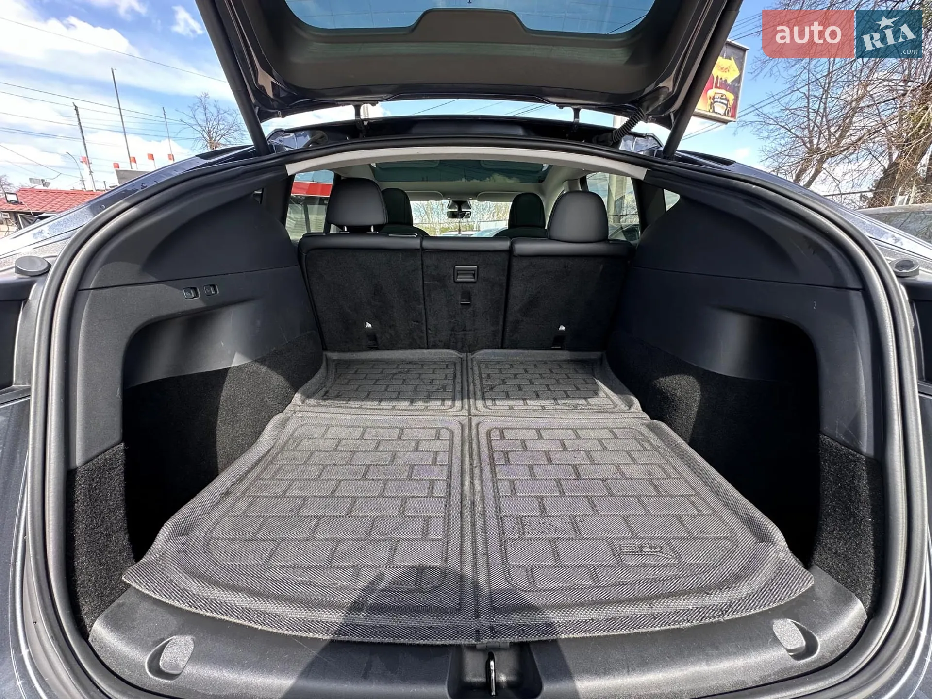 2020 Tesla Model Y - мініатюра 16