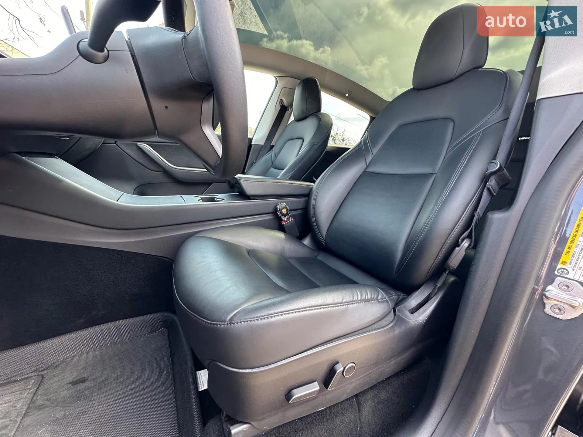 2020 Tesla Model Y - мініатюра 22