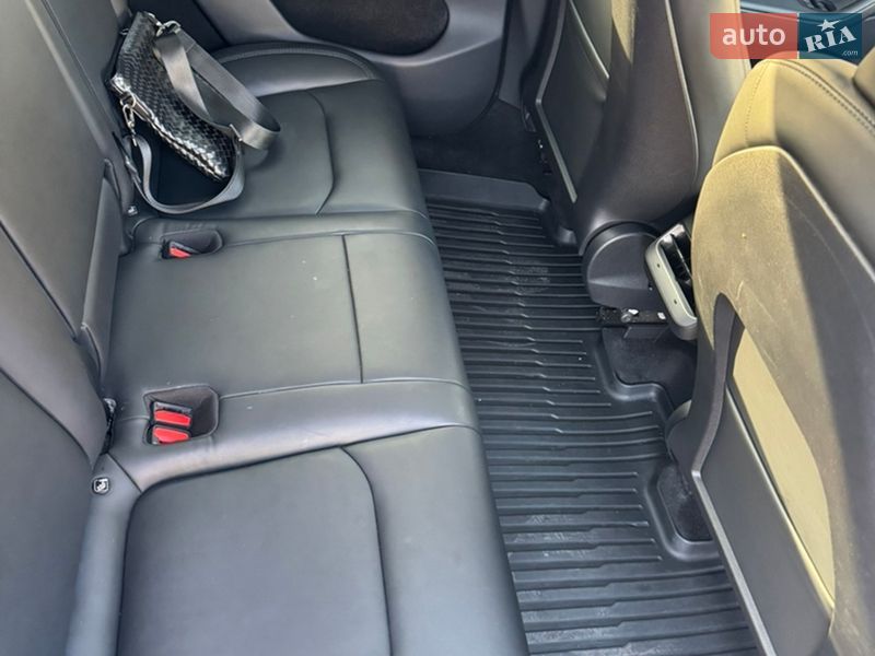 Позашляховик / Кросовер Tesla Model Y 2023 в Одесі