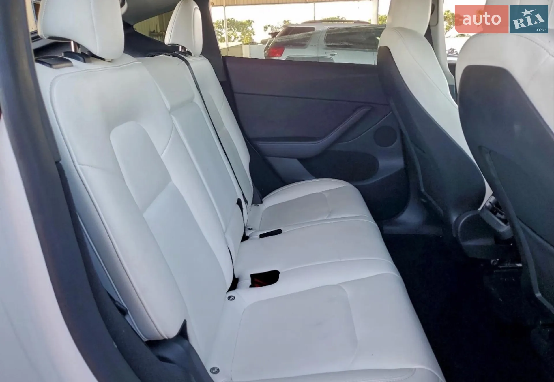 2021 Tesla Model Y - мініатюра 4