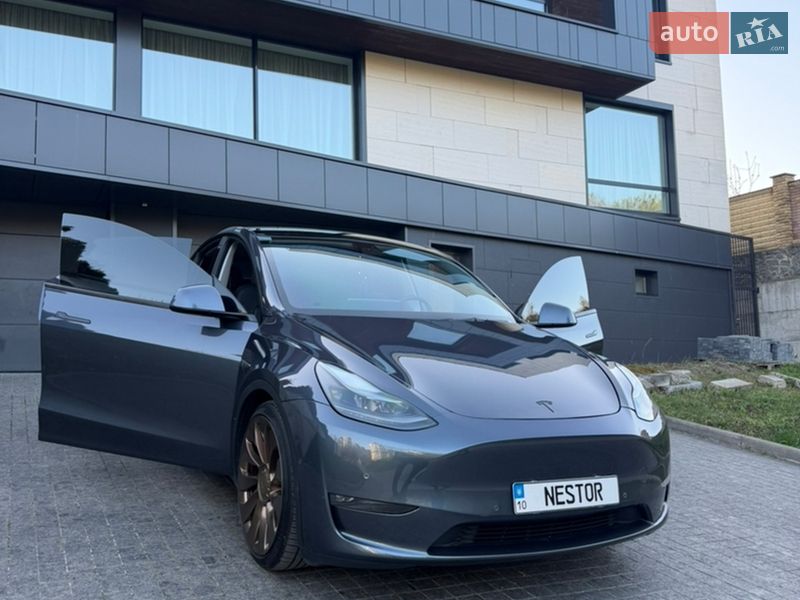 Позашляховик / Кросовер Tesla Model Y 2022 в Києві