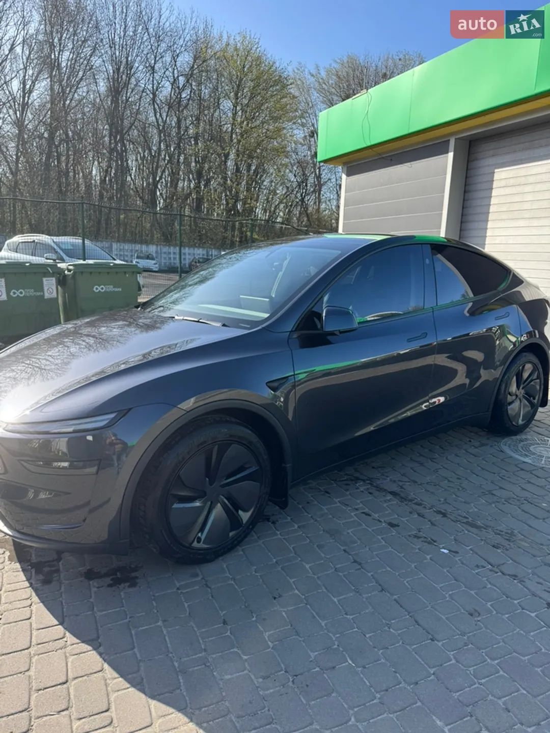 2025 Tesla Model Y - мініатюра 2