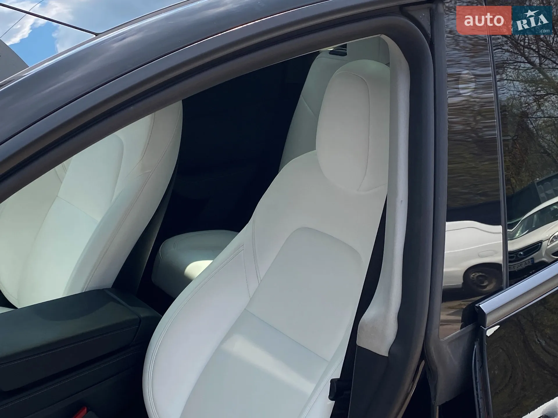 2024 Tesla Model Y - мініатюра 14