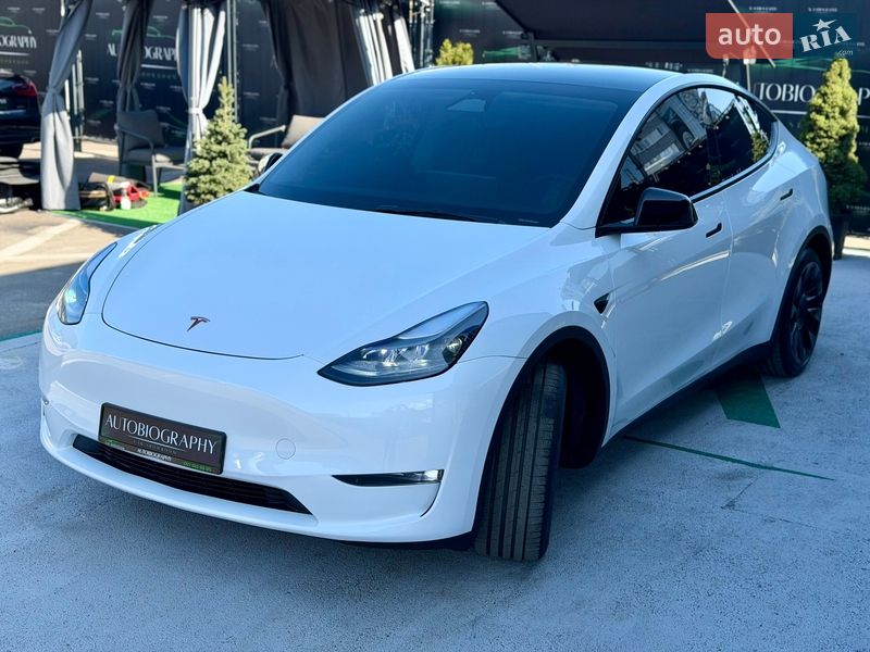 Внедорожник / Кроссовер Tesla Model Y 2023 в Киеве