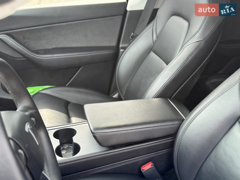 Позашляховик / Кросовер Tesla Model Y 2022 в Луцьку фото 14 Позашляховик / Кросовер Tesla Model Y 2022 в Луцьку