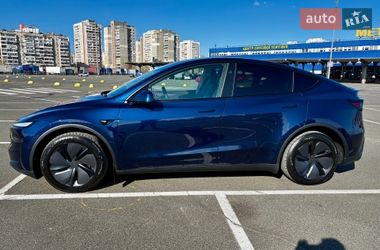 Внедорожник / Кроссовер Tesla Model Y 2025 в Киеве
