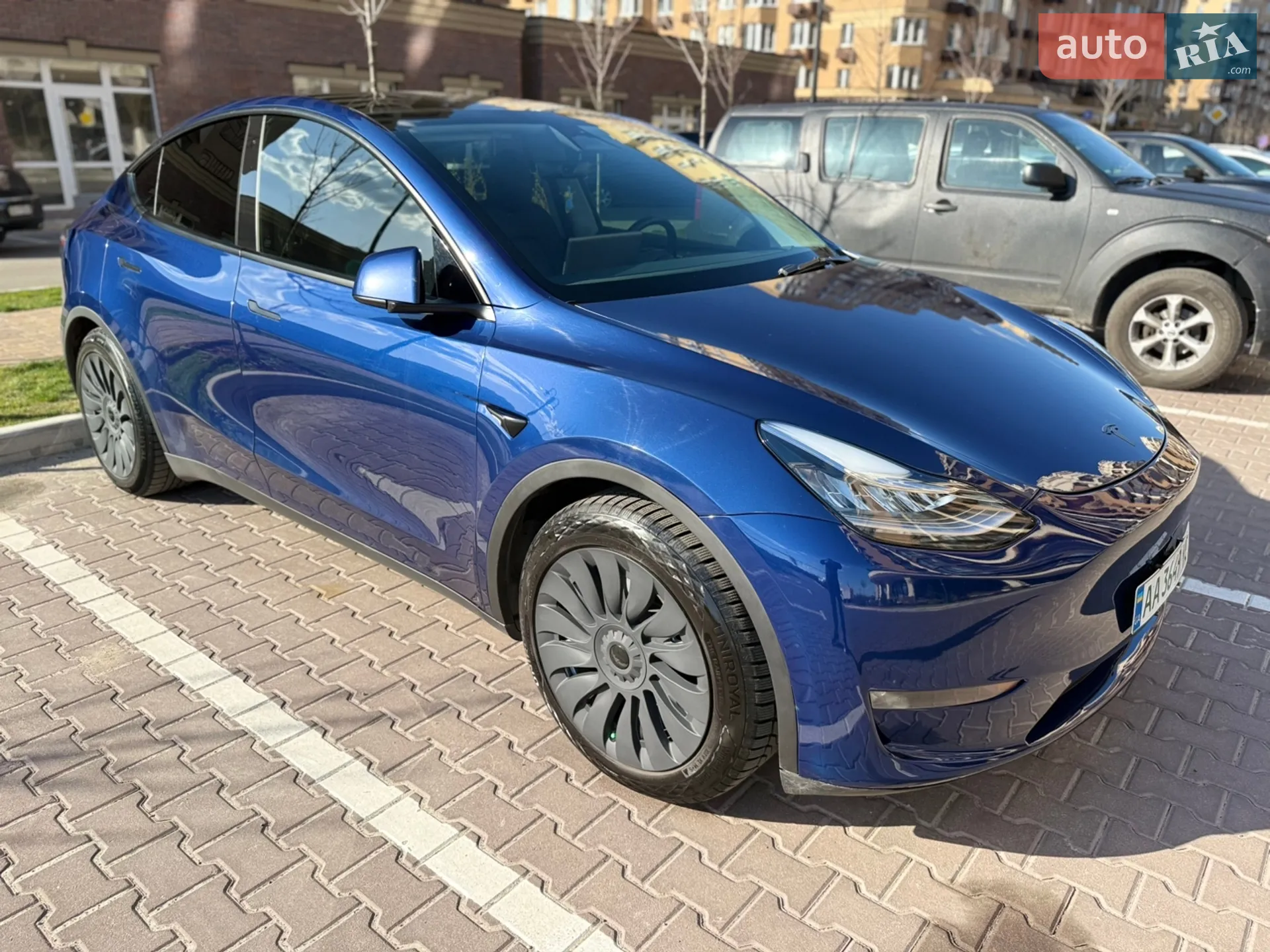 2022 Tesla Model Y - мініатюра 3