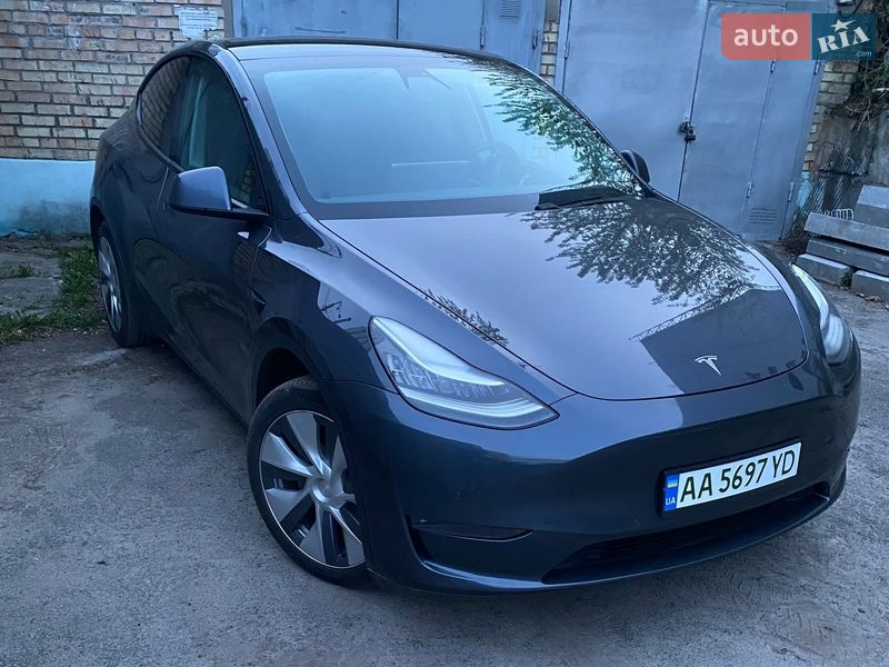 Tesla Model Y 2020
