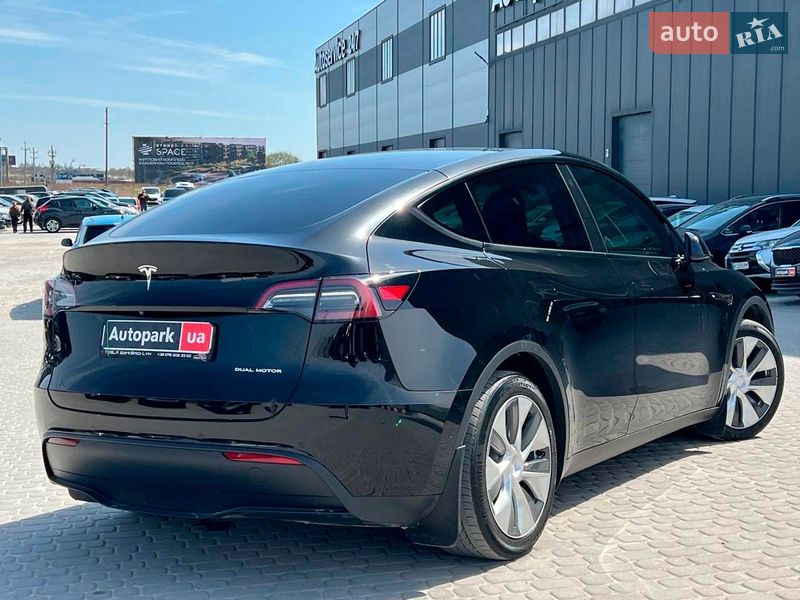 Внедорожник / Кроссовер Tesla Model Y 2021 в Львове