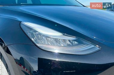 Внедорожник / Кроссовер Tesla Model Y 2021 в Львове