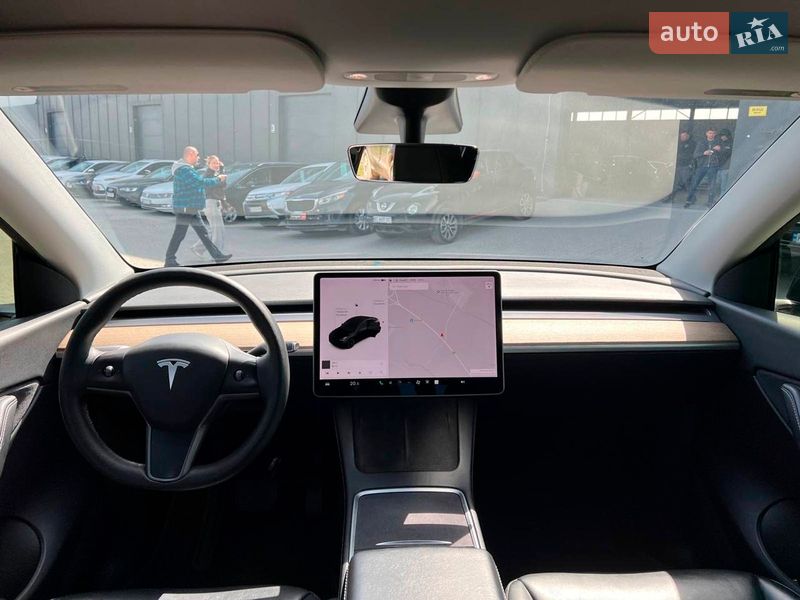 Внедорожник / Кроссовер Tesla Model Y 2021 в Львове