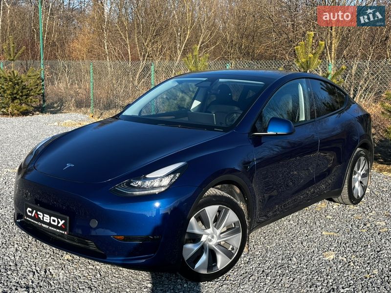 Внедорожник / Кроссовер Tesla Model Y 2023 в Львове