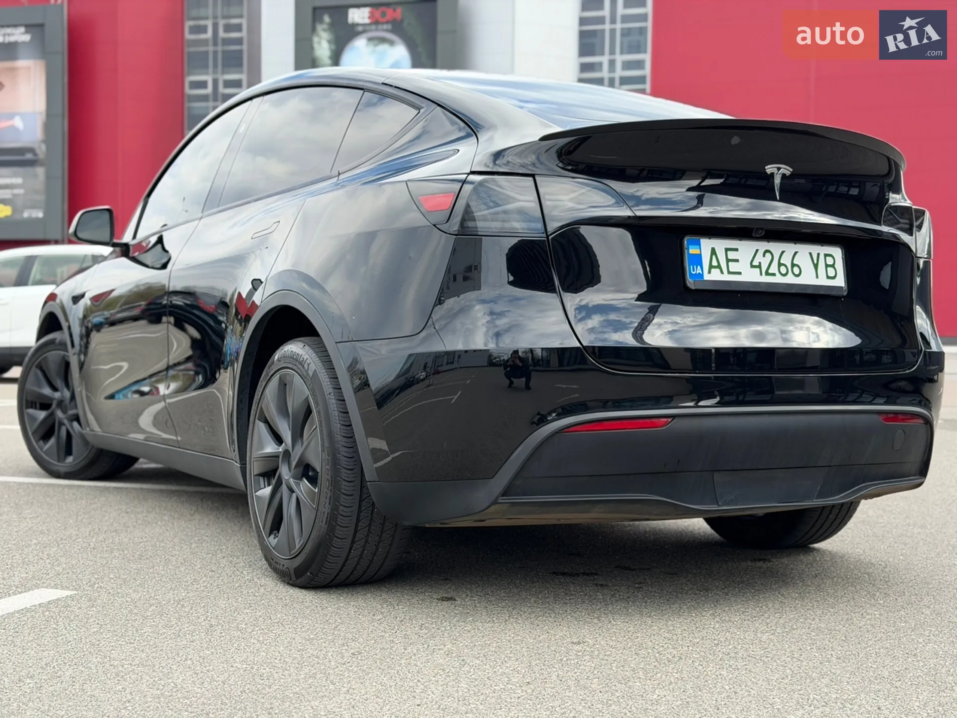 2024 Tesla Model Y - мініатюра 12