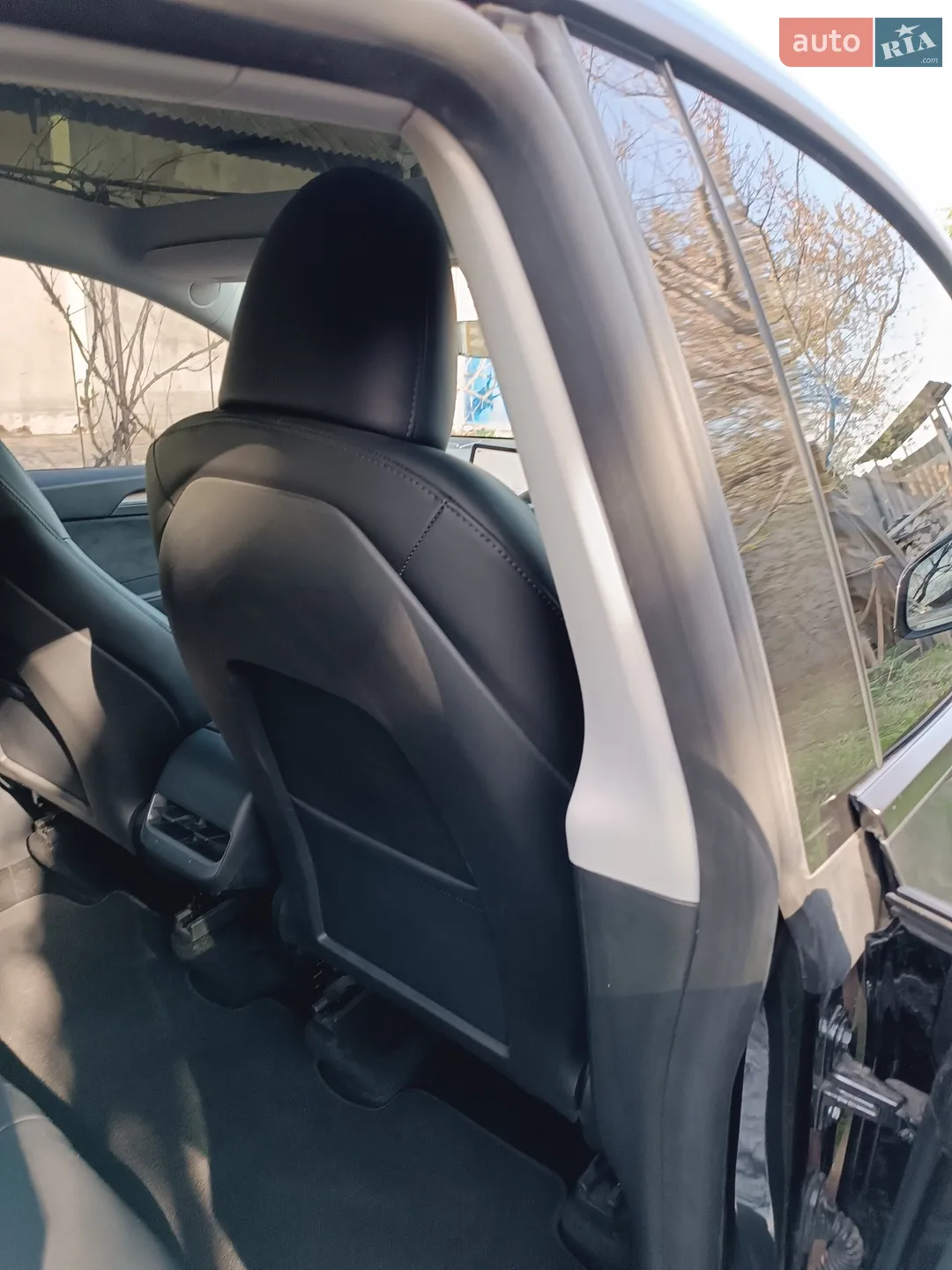 2025 Tesla Model Y - мініатюра 18