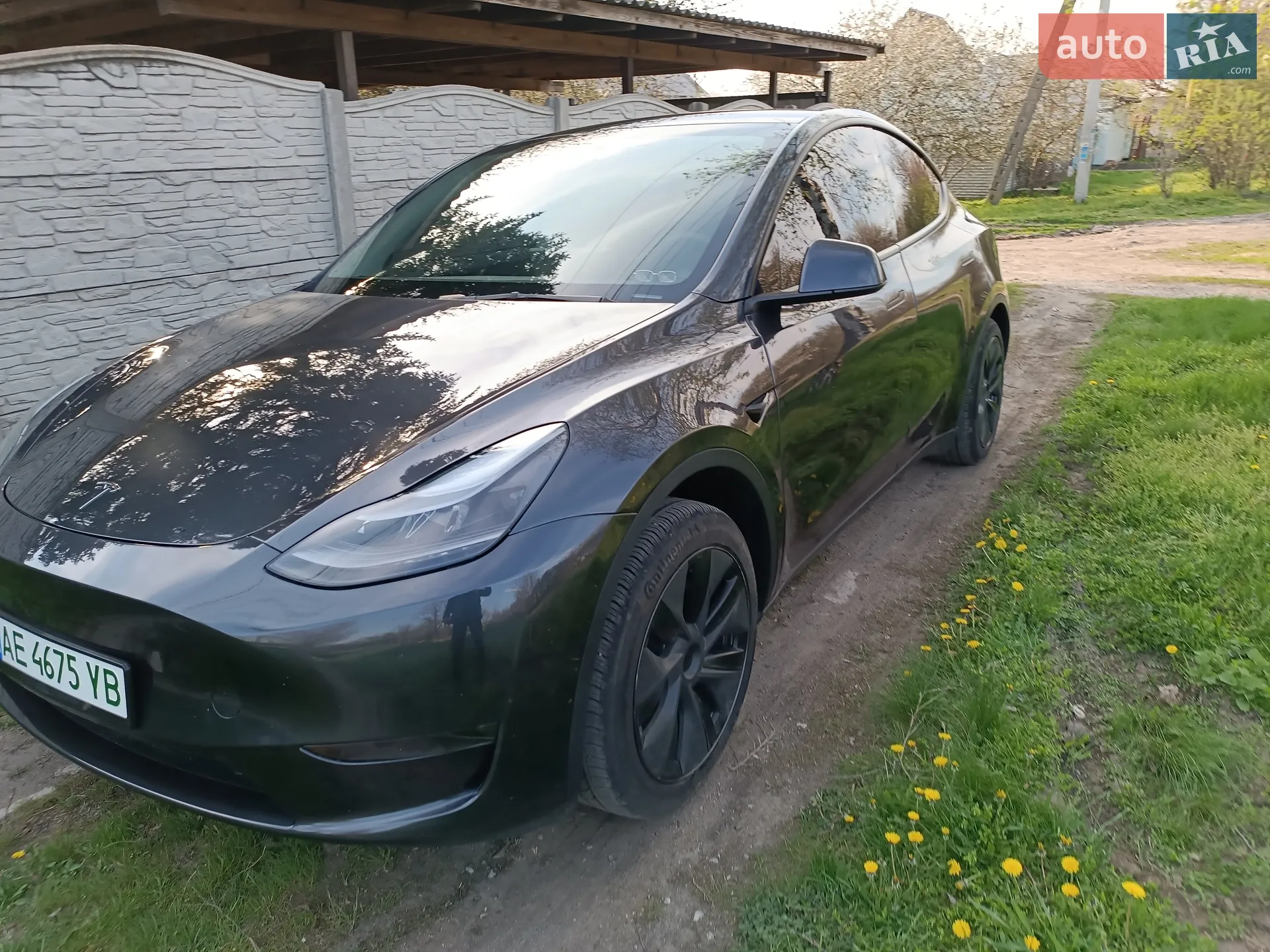 2025 Tesla Model Y - мініатюра 37
