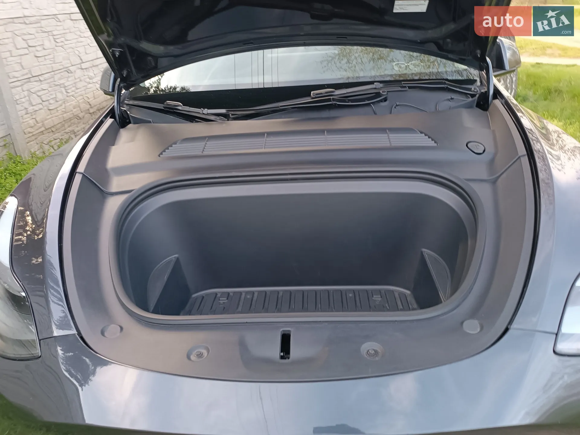 2025 Tesla Model Y - мініатюра 63