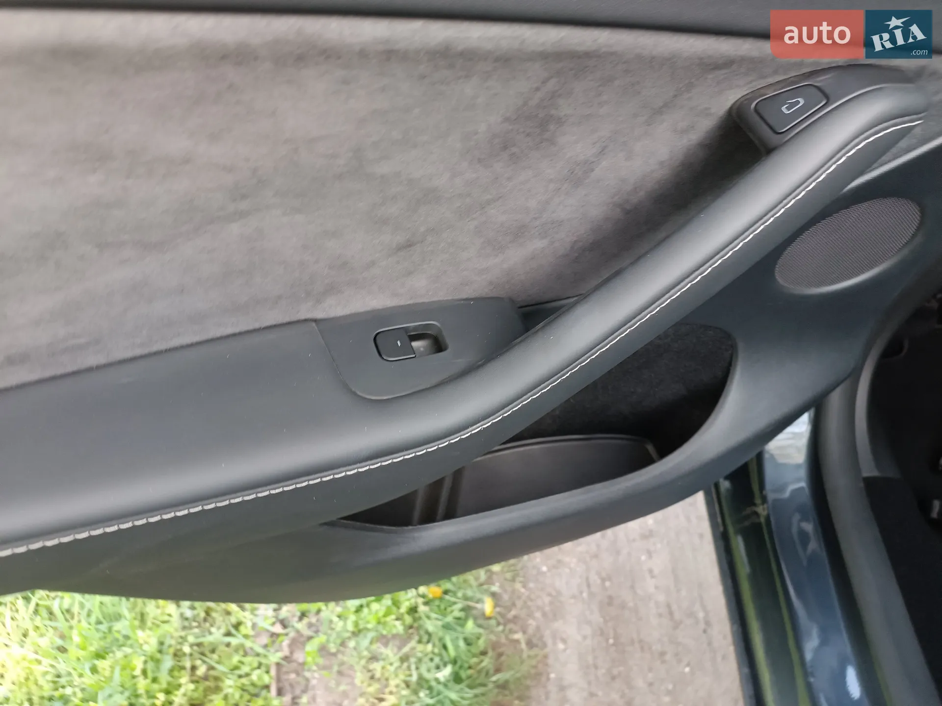 2025 Tesla Model Y - мініатюра 94