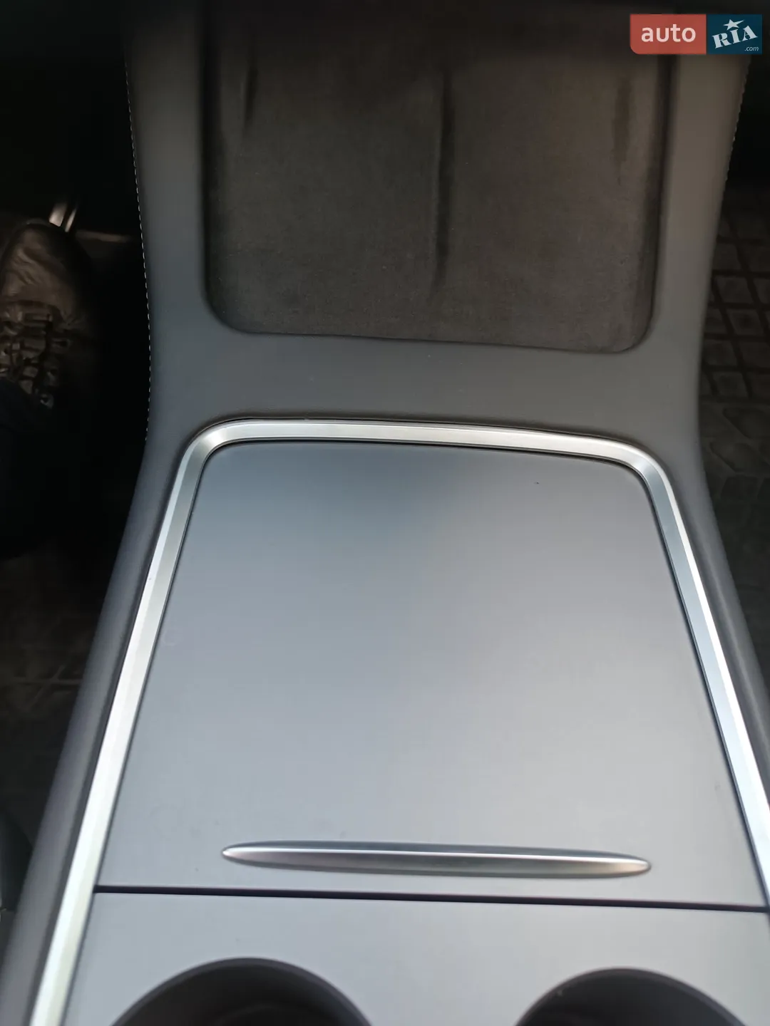 2025 Tesla Model Y - мініатюра 108