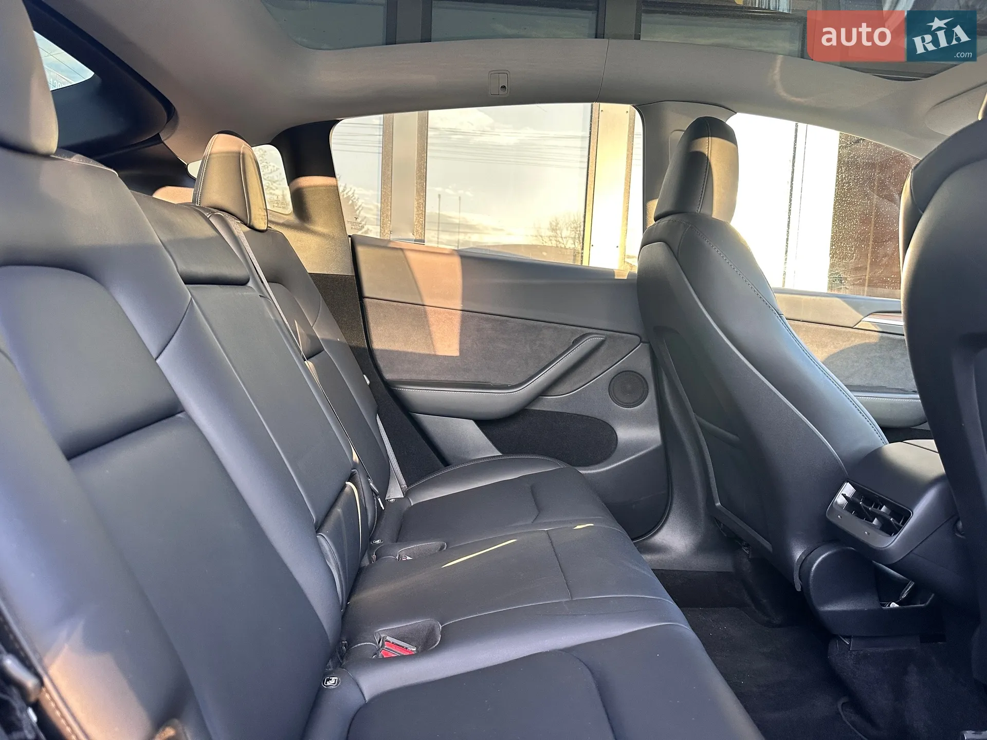 2023 Tesla Model Y - мініатюра 15