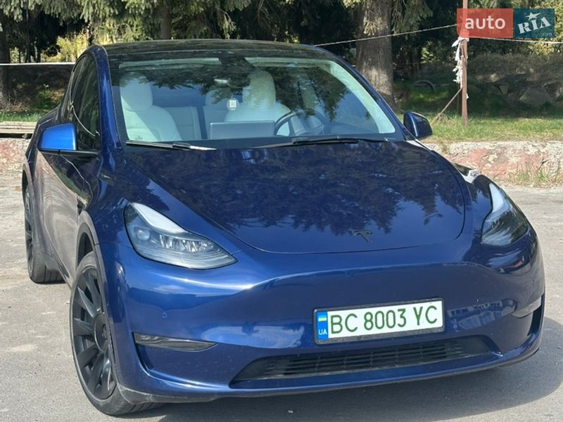 Tesla Model Y 2021