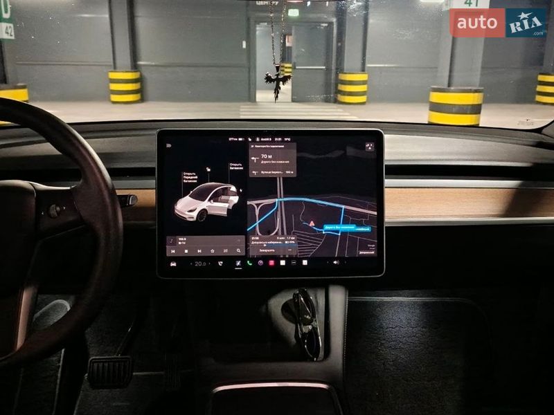 Внедорожник / Кроссовер Tesla Model Y 2021 в Киеве