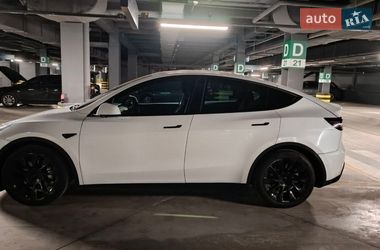 Внедорожник / Кроссовер Tesla Model Y 2021 в Киеве