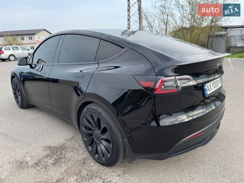 Позашляховик / Кросовер Tesla Model Y 2020 в Харкові
