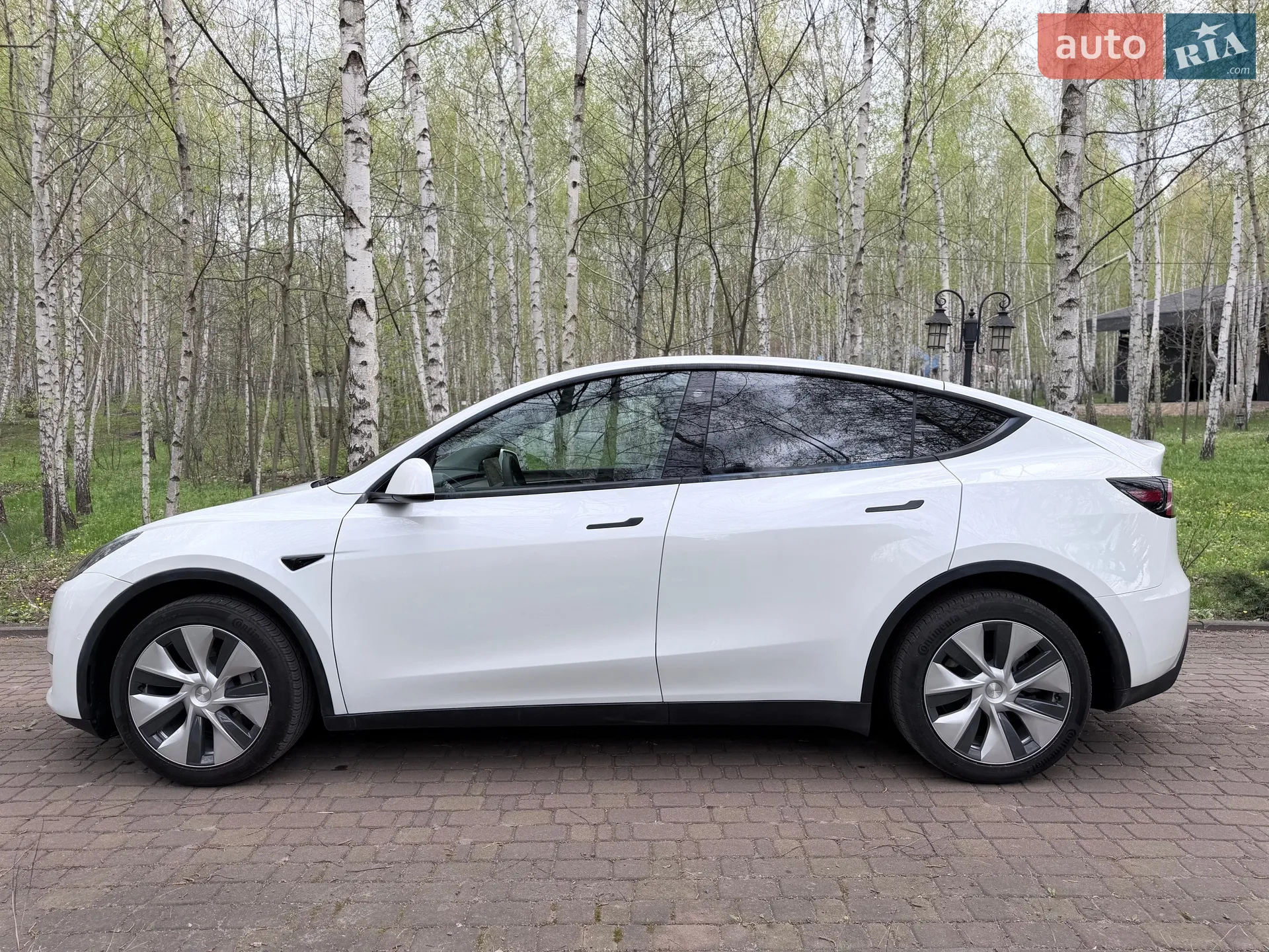 2022 Tesla Model Y - мініатюра 3