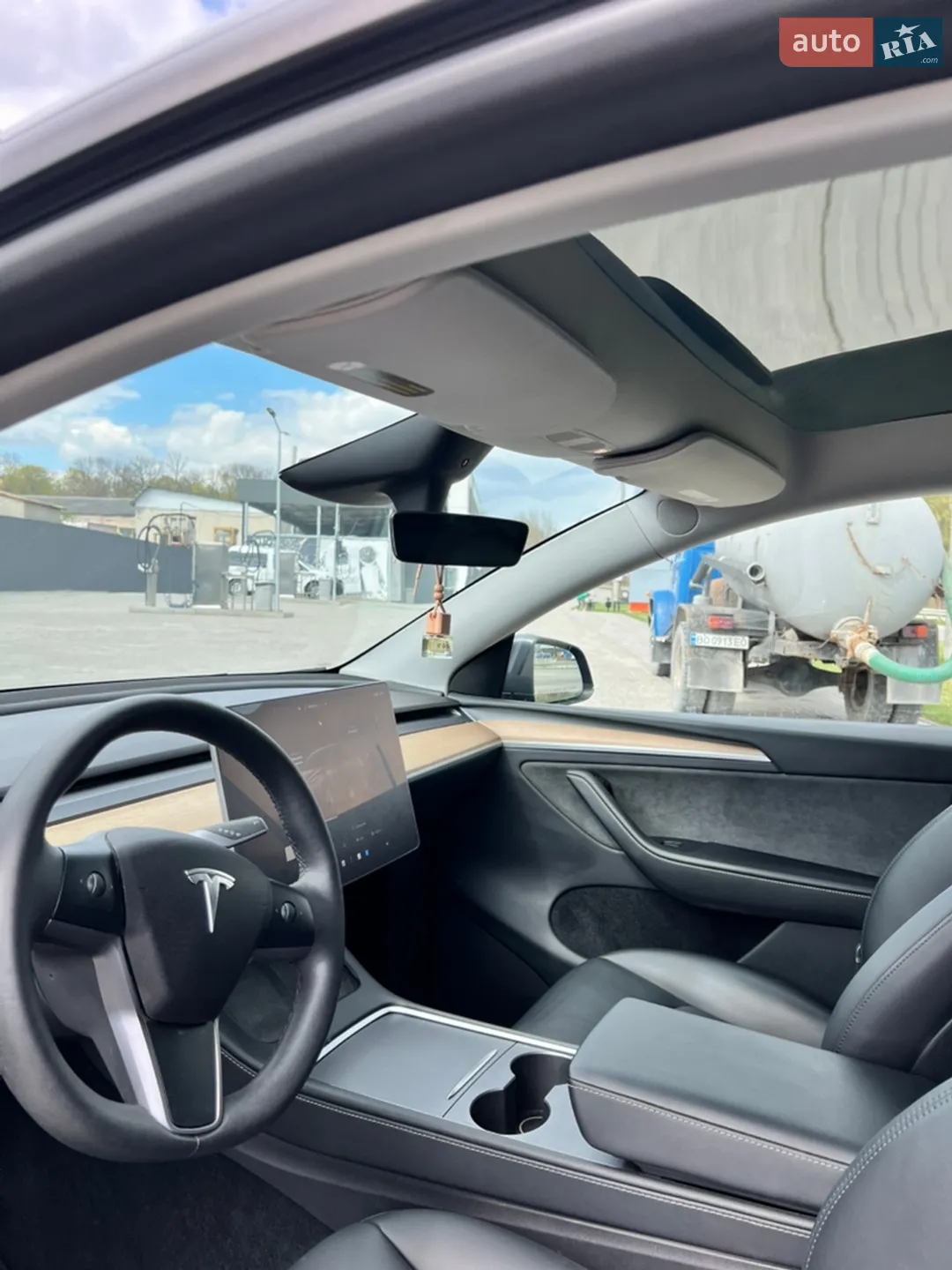 2023 Tesla Model Y - мініатюра 18