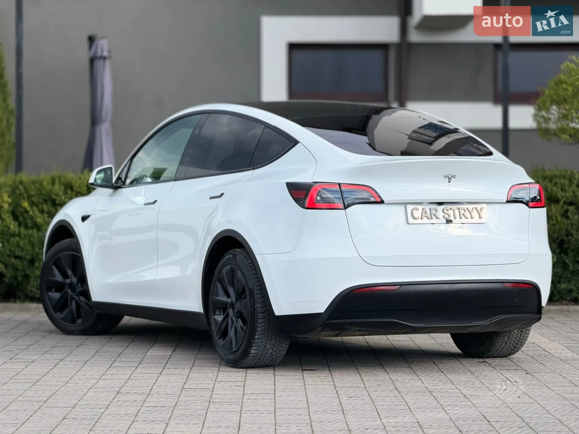 2024 Tesla Model Y - мініатюра 20