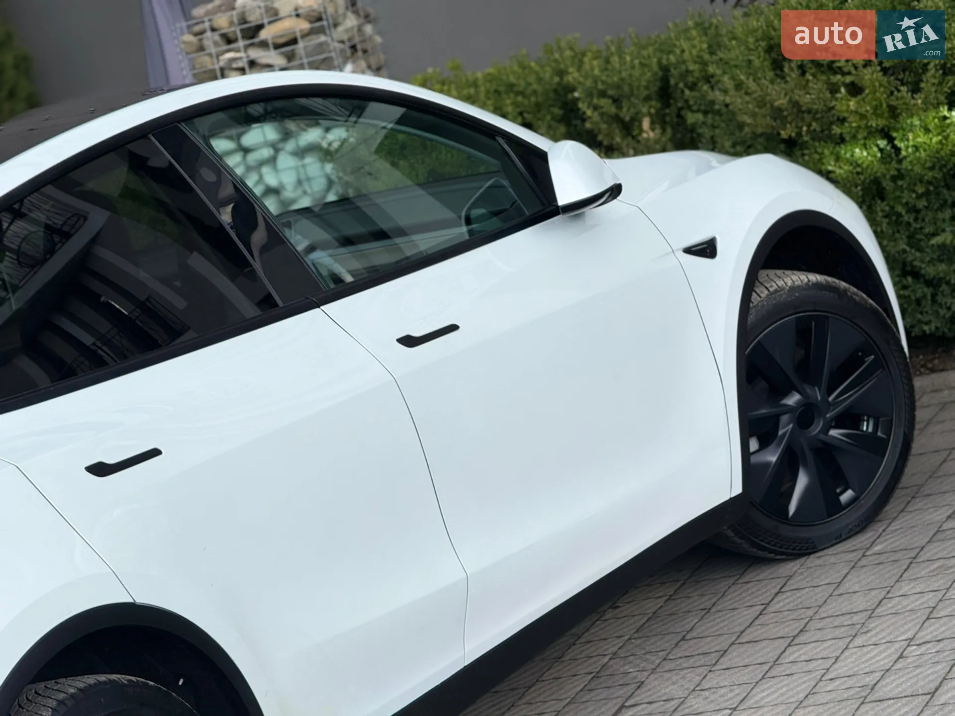 2024 Tesla Model Y - мініатюра 33
