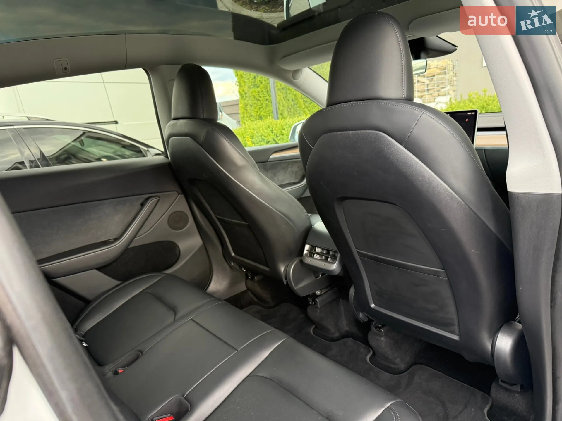2024 Tesla Model Y - мініатюра 44