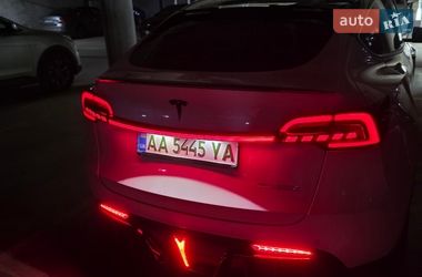 Позашляховик / Кросовер Tesla Model Y 2022 в Києві