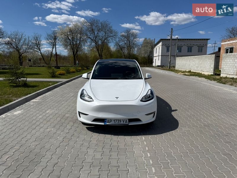 Внедорожник / Кроссовер Tesla Model Y 2022 в Ровно