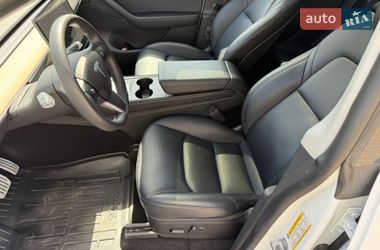 Внедорожник / Кроссовер Tesla Model Y 2022 в Ровно