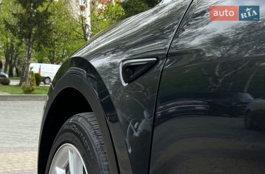 Внедорожник / Кроссовер Tesla Model Y 2024 в Львове