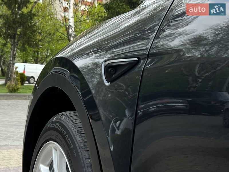 Внедорожник / Кроссовер Tesla Model Y 2024 в Львове