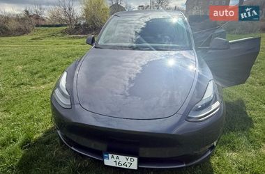 Внедорожник / Кроссовер Tesla Model Y 2023 в Киеве