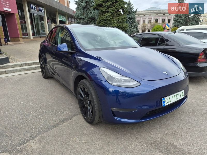 Внедорожник / Кроссовер Tesla Model Y 2023 в Черкассах