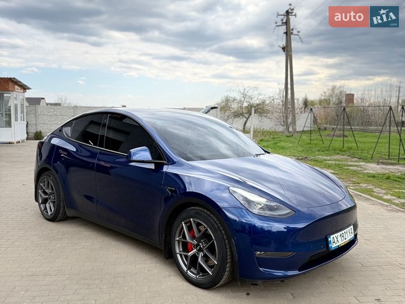 Tesla Model Y 2021
