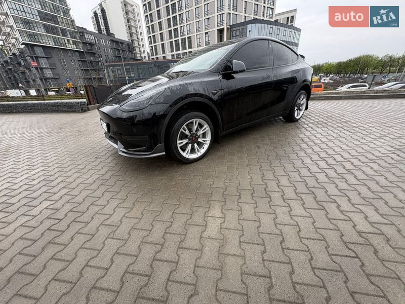 Tesla Model Y 2020
