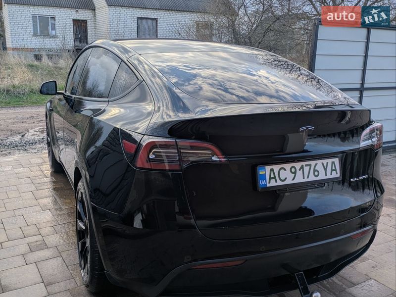 Внедорожник / Кроссовер Tesla Model Y 2021 в Нововолынске