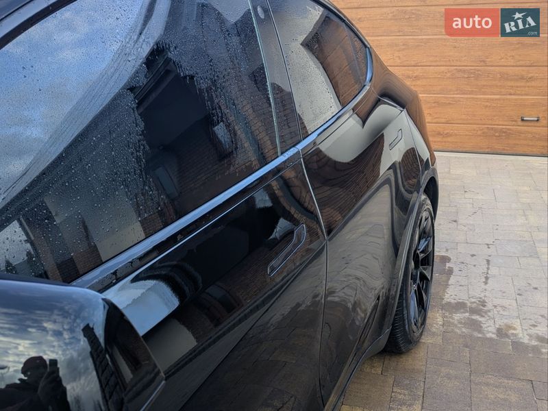 Внедорожник / Кроссовер Tesla Model Y 2021 в Нововолынске