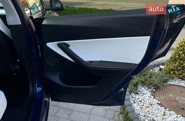 Внедорожник / Кроссовер Tesla Model Y 2020 в Львове