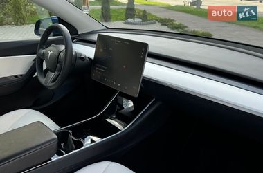 Внедорожник / Кроссовер Tesla Model Y 2020 в Львове