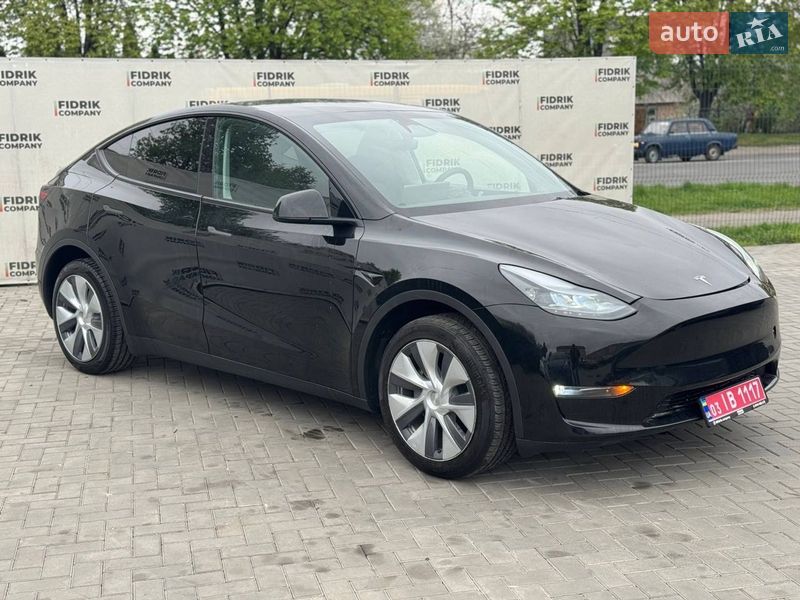 Внедорожник / Кроссовер Tesla Model Y 2023 в Луцке