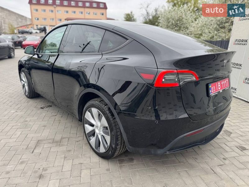 Внедорожник / Кроссовер Tesla Model Y 2023 в Луцке